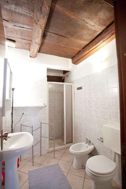 -Ortaflats- Appartamenti Imbarcadero & Palazzotto Orta San Giulio Δωμάτιο φωτογραφία