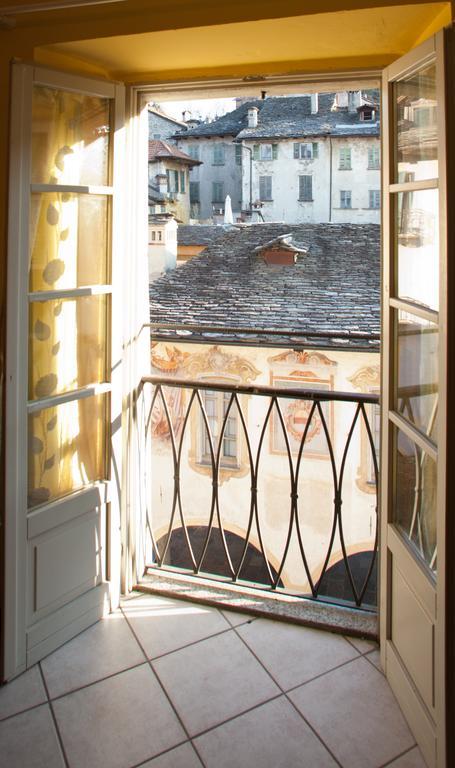 -Ortaflats- Appartamenti Imbarcadero & Palazzotto Orta San Giulio Δωμάτιο φωτογραφία